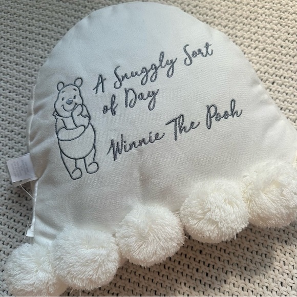 Disney Winnie The Pooh Bear Rainbow Cloud Pillow “A Snuggly Sort Of Day” Pom Pom - Picture 6 of 9